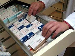 Riciclaggio medicinali rubati, farmacista arrestato: sequestro da oltre 2 milioni