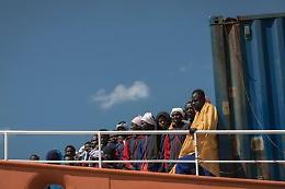 Migranti e Ong, in arrivo direttiva Viminale