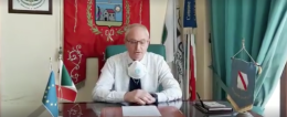 Coronavirus, il sindaco Peccerillo: «Un positivo a Casola. Siate affettuosi: telefonategli»