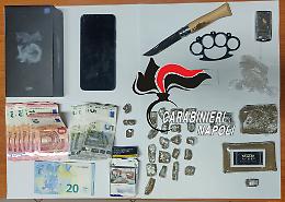 Nasconde droga in casa, arrestato 16enne pusher