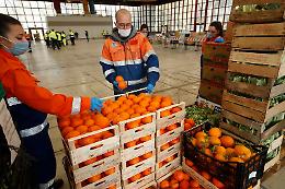 Coronavirus, il Comune di Napoli riapre il bando per i buoni spesa