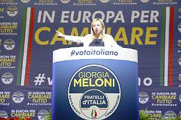 Meloni: «Da Napoli parte la sfida per il Sud»