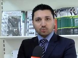 Meloni a Napoli, sul palco di Fdi anche il figlio di una vittima di camorra