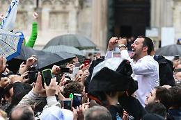 Sovranisti a Milano, Salvini: «Pronto a dare la vita per l'Italia»