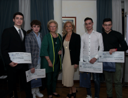 La Principessa Beatrice di Borbone-Due Sicilie ha premiato 4 studenti 