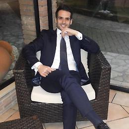 Apre pacco bomba, grave collaboratore del sindaco