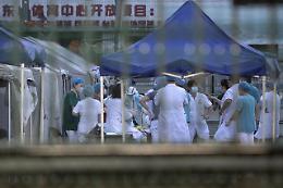 Coronavirus, si allarga il focolaio di Pechino: nuove chiusure in città