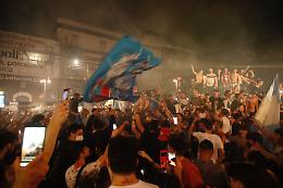 E a Napoli esplode la festa