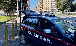 Bomba carta a Barra, danneggiata saracinesca di un garage