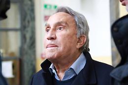 Affidamento in prova per Emilio Fede, potrà uscire di casa