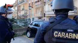 Maxi blitz al Rione Traiano: 29 arresti, duro colpo al clan Sorianiello