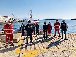Guardia Costiera, raccolte 30 bombole di ossigeno dai centri diving