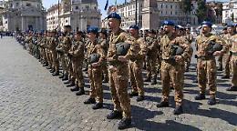 Crosetto: «Esercito professionale, ma in casi estremi sì a riserva