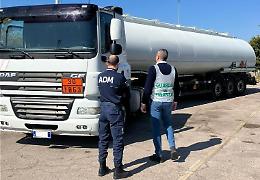 Nuova frode sui carburanti, 3 arresti e sequestro