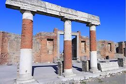 Pompei, restaurate 6 domus: si inaugurano il 23