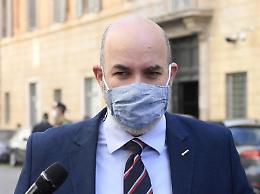 Governo Draghi, Crimi: «Espulsi deputati M5S che non hanno votato fiducia»