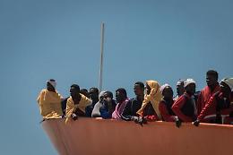 Nave Ong a Lampedusa, per Salvini «vanno arrestati»