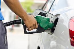Bonus benzina da 200 euro, è ufficiale: come fare per ottenerlo