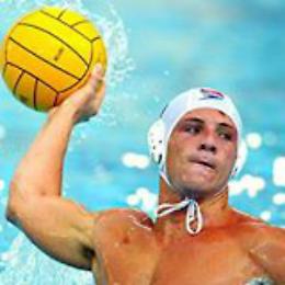 Baraldi giura fedeltà alla Canottieri <br>«Il mio futuro è a Napoli»