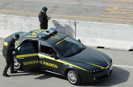 Fugge all'alt, inseguito e arrestato