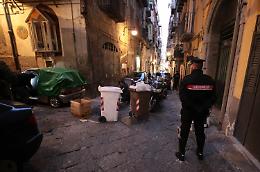 "Assedio" ai Quartieri Spagnoli, posti di blocco e perquisizioni