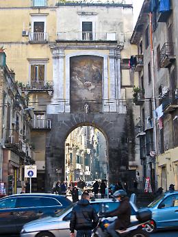 Napoli: restaurato l'affresco di Mattia Preti a Porta San Gennaro 