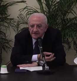 San Carlo, De Luca: «dal Comune un contributo truffa». Prima piattaforma digitale