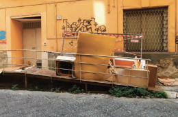 Duca d'Aosta, scuola chiusa da 4 anni e abbandonata tra i rifiuti