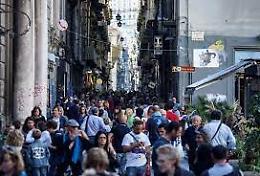 Boom di turisti a settembre: sold out i B&B in centro
