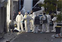 Valls: «Rischio attentati con armi chimiche o batteriologiche». Giallo sulla sorte di Salah e Abaaoud