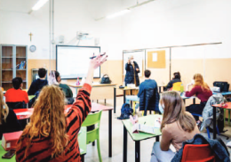 Scuola tra tagli e dispersione