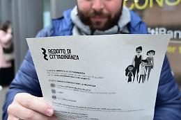 Reddito di Cittadinanza: 600 euro di bonus a marzo 2022. Come fare per averli 