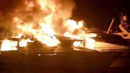 A fuoco tre barche a Bacoli, indagini dei carabinieri