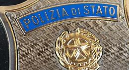 Finto poliziotto scoperto e denunciato