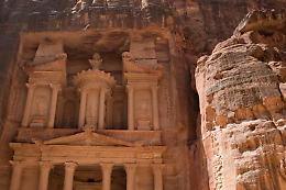 Giordania, italiano ucciso da masso caduto a Petra