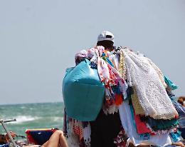 “Spiagge sicure", fondi a Comuni turistici contro abusivismo