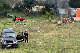 Sant'Anastasia, sorpreso a bruciare rifiuti: in manette