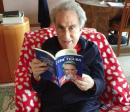Addio Emilio Fede, ma è falso