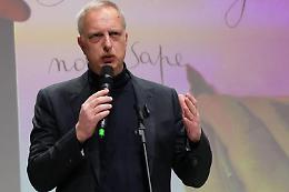 «Cancellato monologo Scurati sul 25 aprile», il post di Bortone. Rai: «Nessuna censura»
