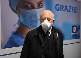 Vaccini in Campania, nuova accelerata. De Luca: «Stiamo per completare Ischia, poi Costiere e Cilento»