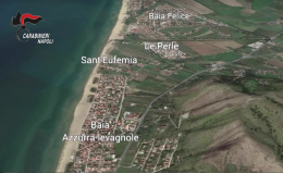 Latitante del "clan 167" arrestato in spiaggia da carabinieri-bagnanti