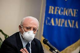 Regione, mascherine obbligatorie negli uffici fino al 30 giugno