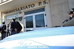 Ruba nell’appartamento del vicino di casa: bloccata sul balcone