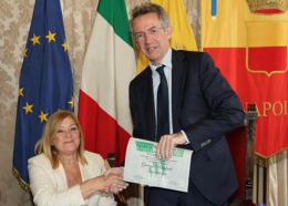 Premio Lamberti, borse di studio a tre studenti