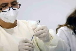 Vaccini, in Campania 7 milioni di somministrazioni
