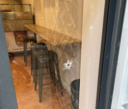 Napoli, spari contro una pizzeria all'Arenella