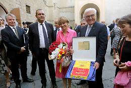 Passeggiata nel centro storico per il Presidente tedesco Steinmeier e la moglie