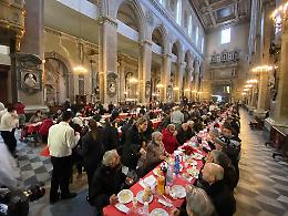 Pranzo di Natale in Duomo con il cardinale Sepe
