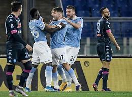 Napoli, brutto scivolone all'Olimpico: con la Lazio arriva la seconda sconfitta consecutiva 