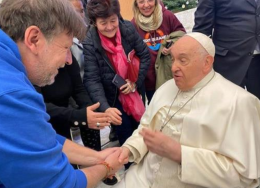 Casarini e la sua Ong accolti dal Papa